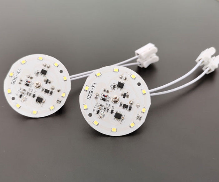 PCBA con 10 LED e connettore USB per il rilevamento vocale e luminoso