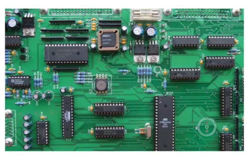 Fonti di alimentazione AC DC Batteria al litio Fornitore di energia portatile PCBA Produttore di schede PCB elettroniche